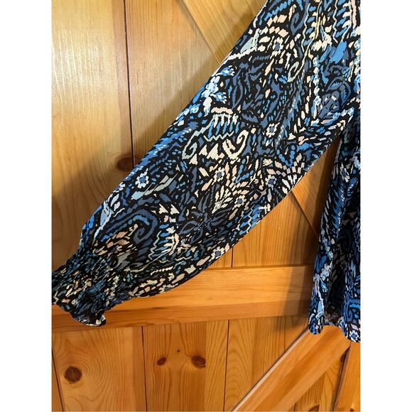 Pinch Blue and White Patterned Blouse - Picture 2 of 5